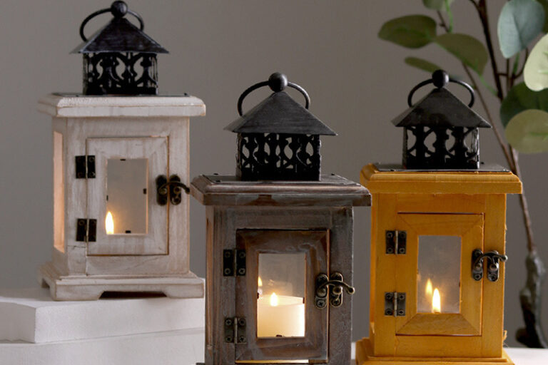 Wholesale antique iron candlestick wooden lantern (1)