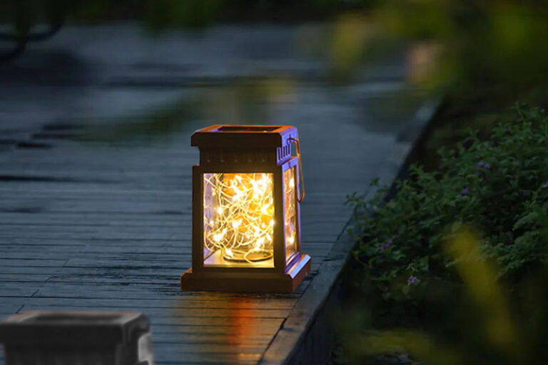 Outdoor Solar Palace Lantern